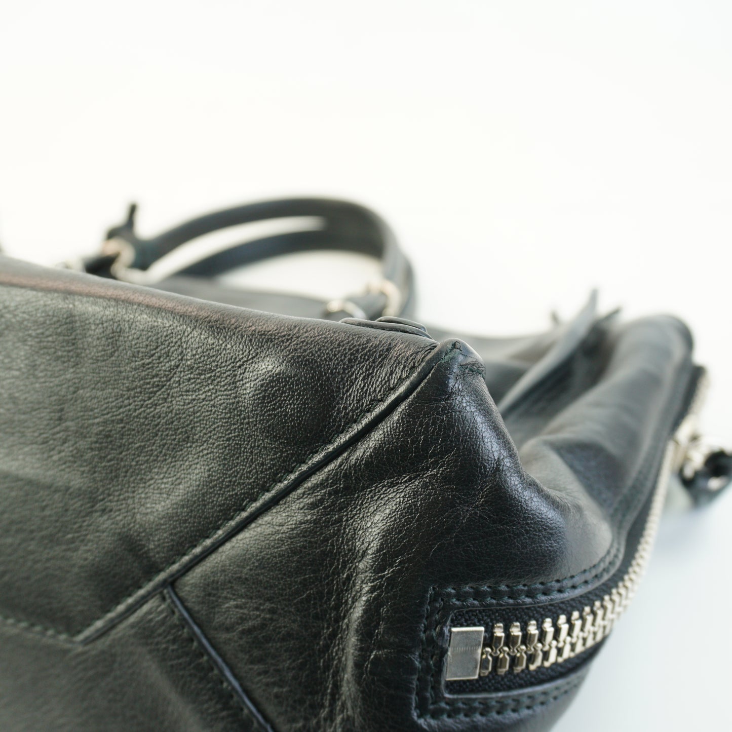 Balenciaga Papier  A6 Zip Black Medium SHW