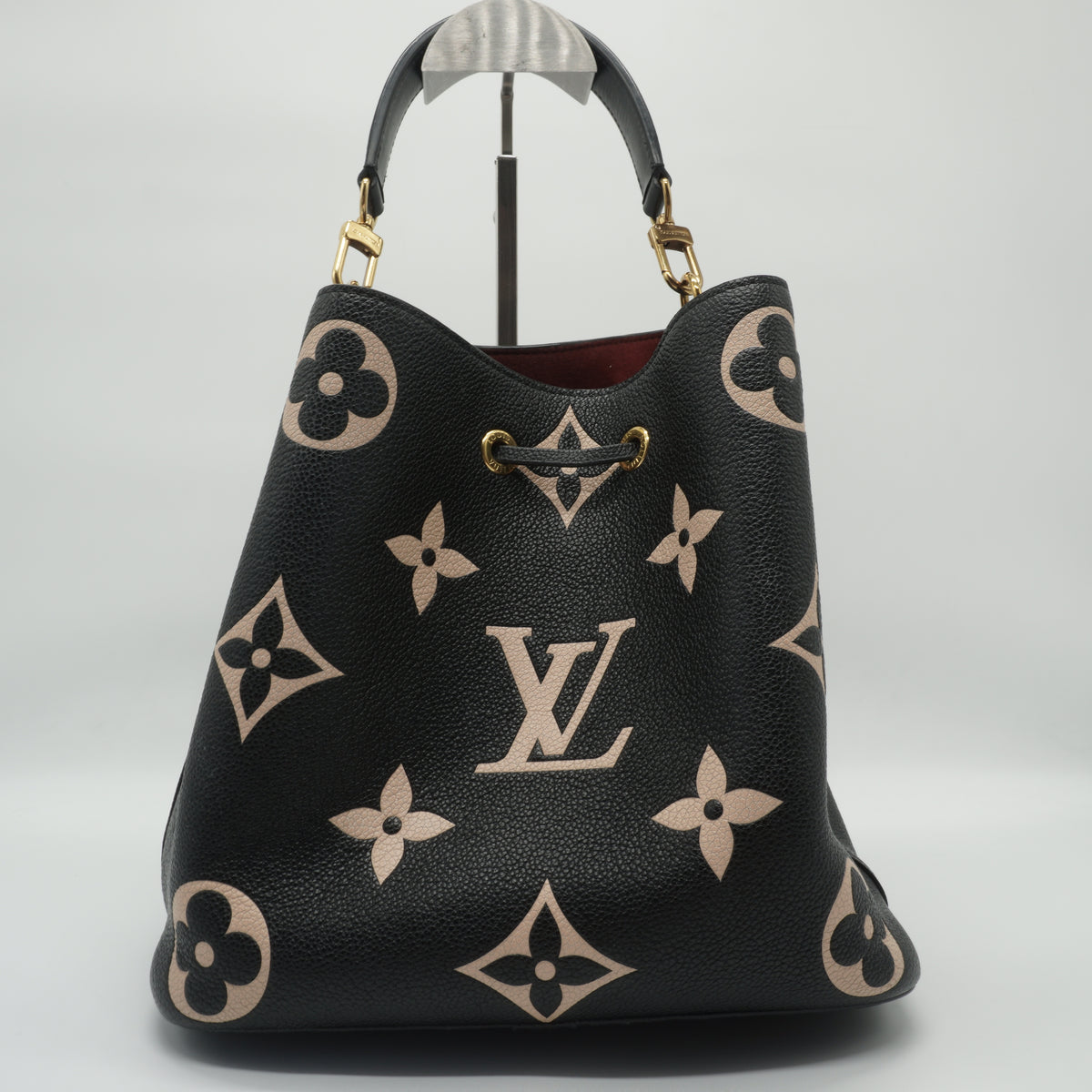 Louis Vuitton	Neo Neo MM Bucket Black GHW
