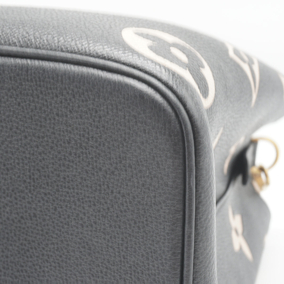 Louis Vuitton	Neo Neo MM Bucket Black GHW