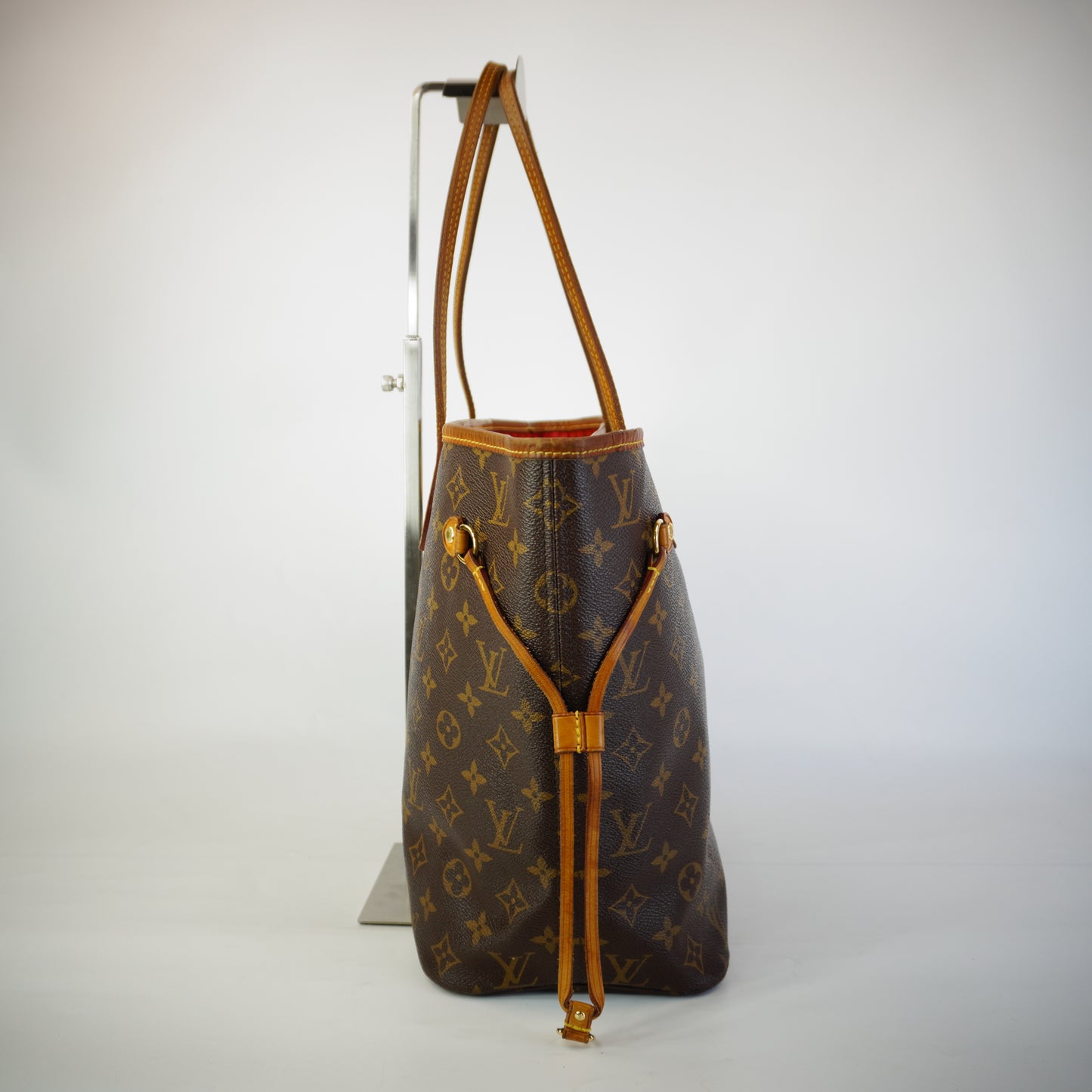 Louis Vuitton	Neverfull Tote GHW Medium