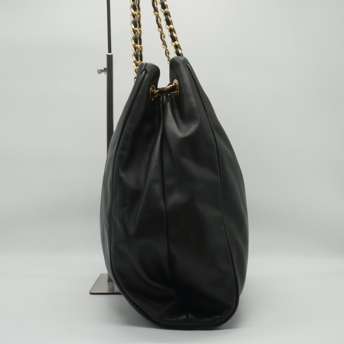 Prada	Soft Calfskin Chain Tote Bag Medium black GHW