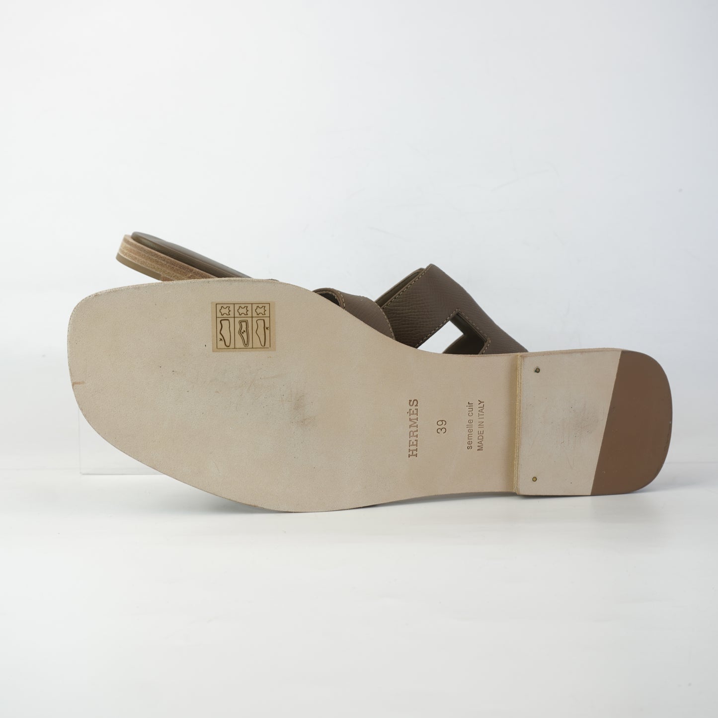 Hermes	Oran Sandals Etoupe