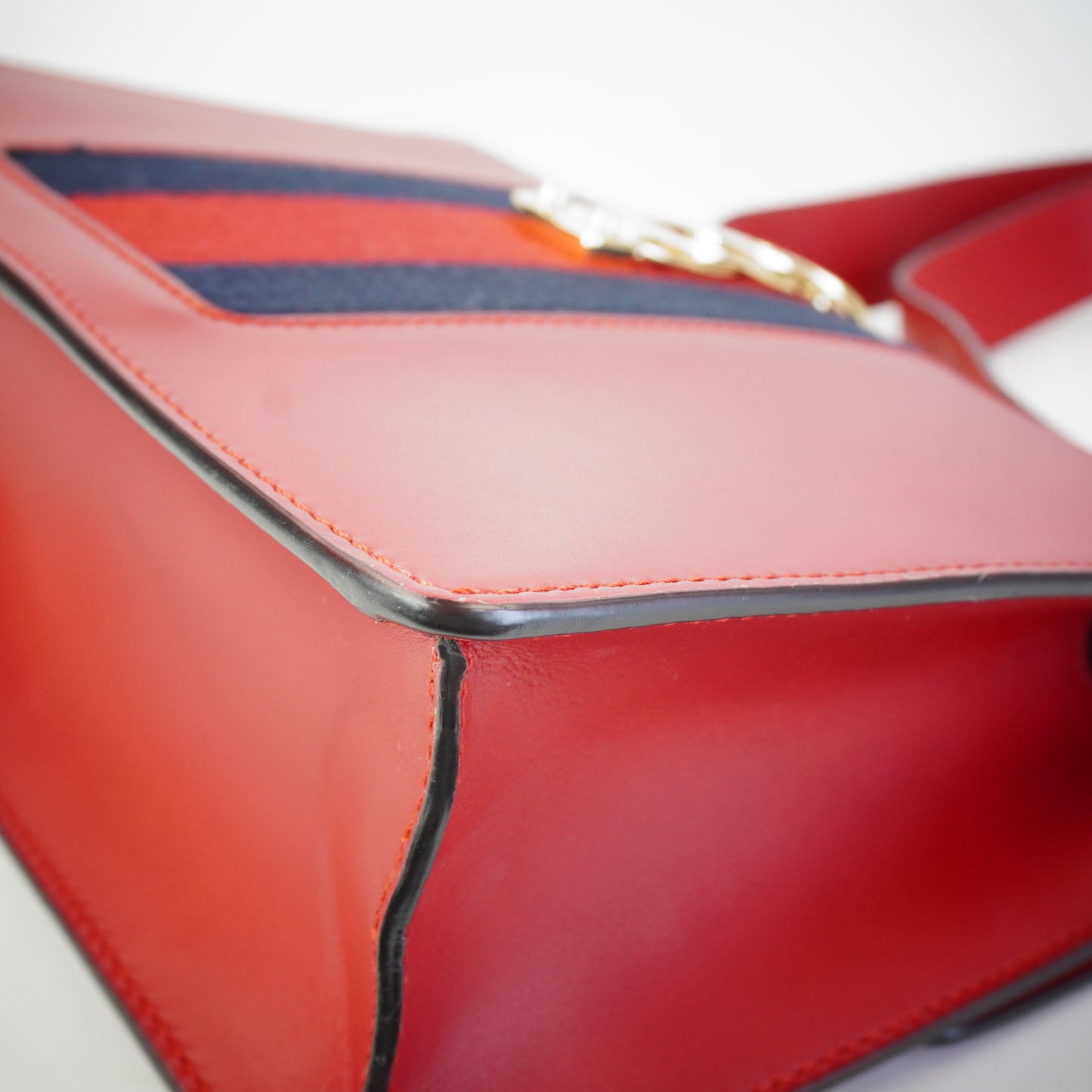 Gucci Sylvie Shoulder Red GHW