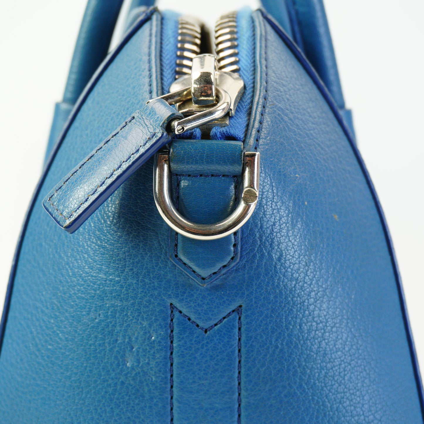 Givenchy Antigona Blue Small  SHW
