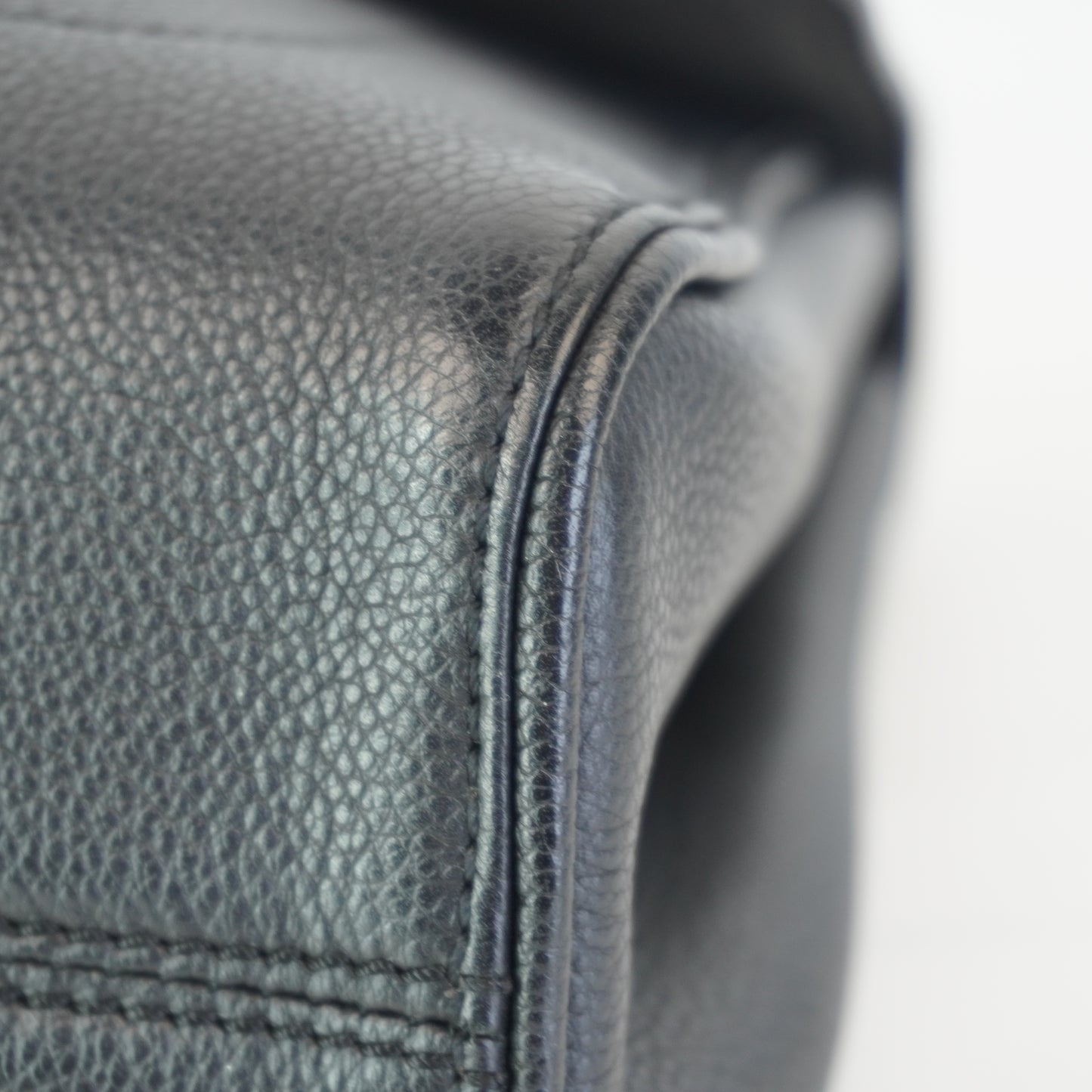 Louis Vuitton	Saint Germain MM Bag
