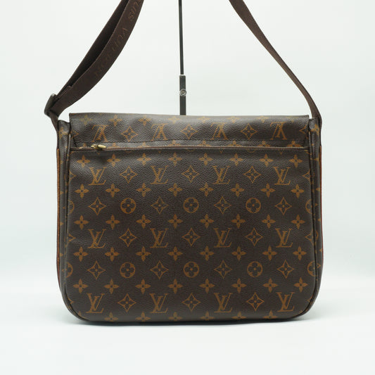 Louis Vuitton Beaubourg Messenger Bag MM GHW