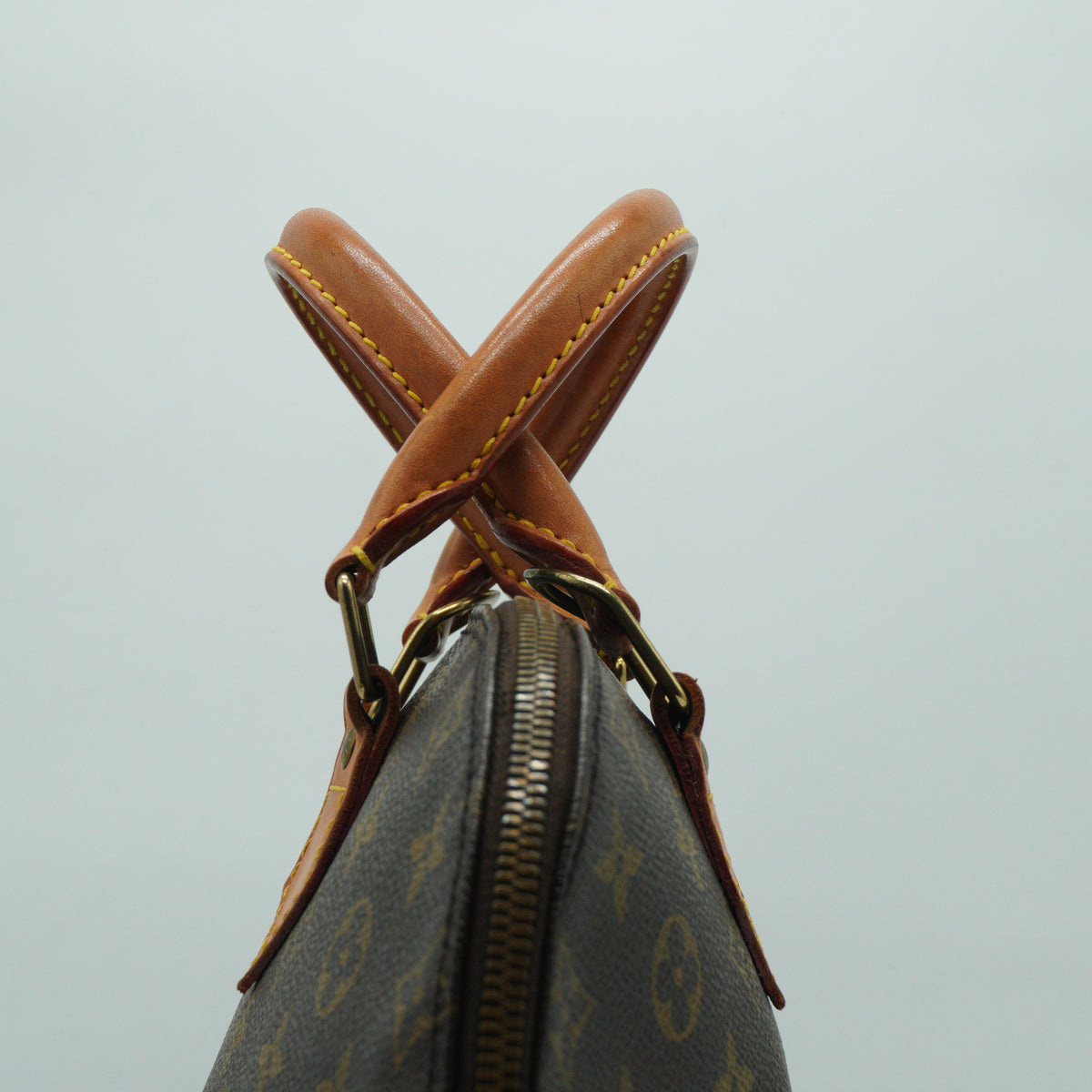 Louis Vuitton	Monogram Canvas Alma PM Medium GHW