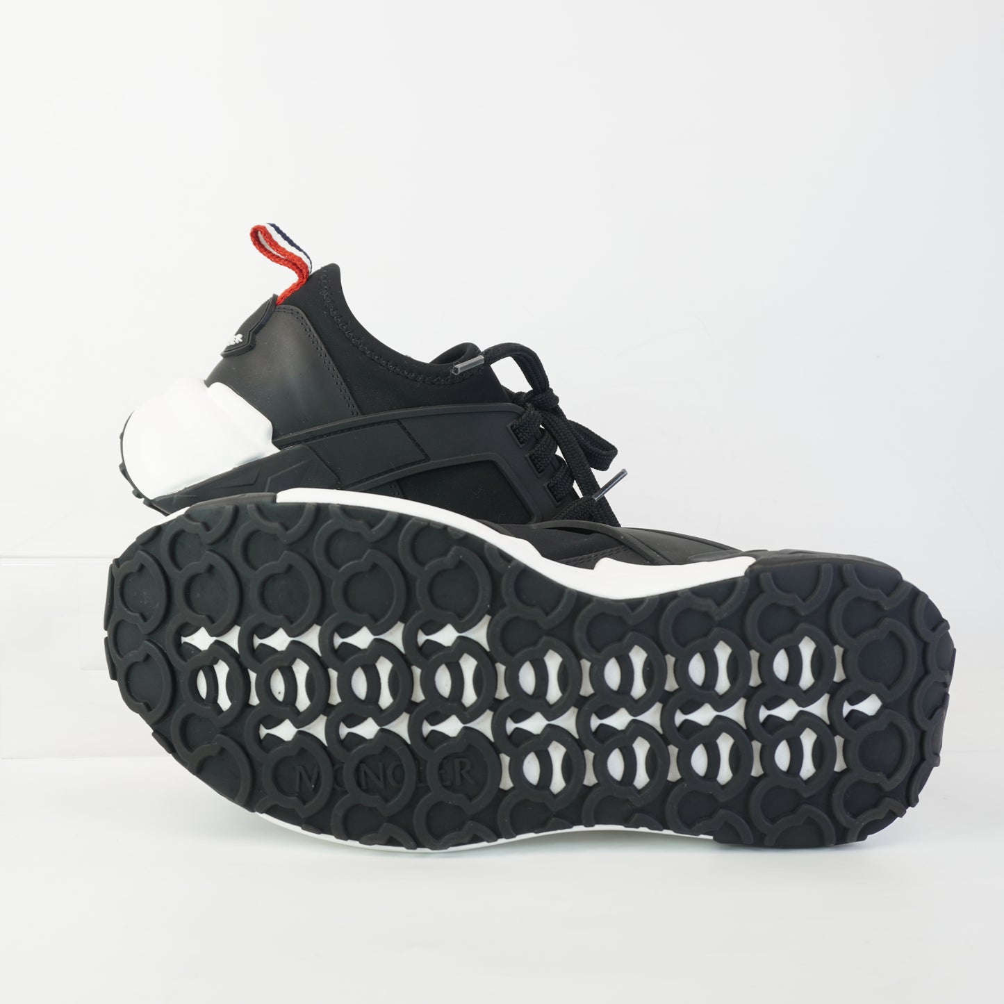 Moncler	Lunarove Black/White size 36