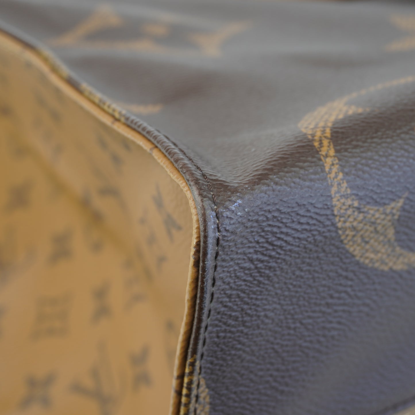 Louis Vuitton	OTG Reverse Monogram