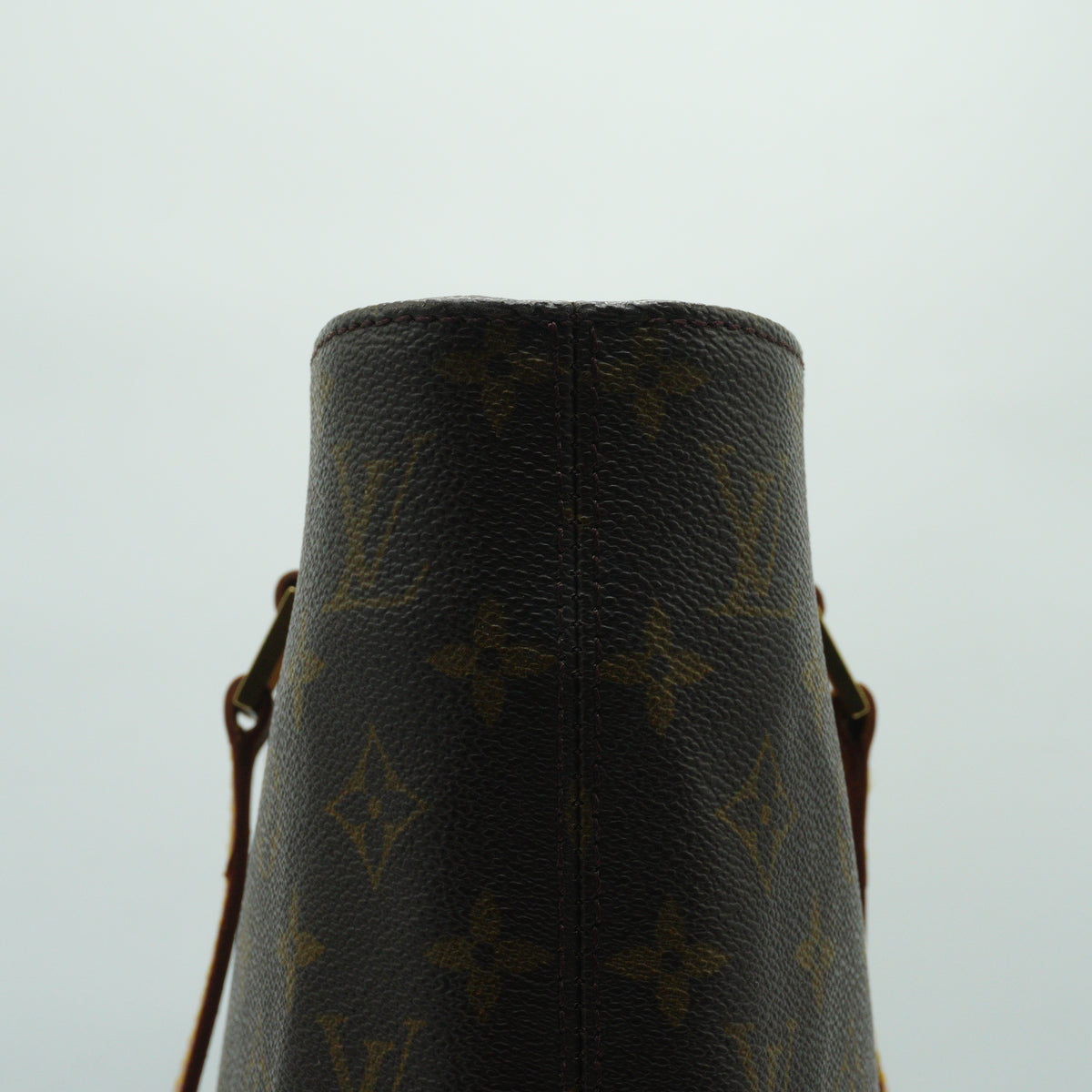 Louis Vuitton	Monogram Canvas Luco Tote Bag Large GHW