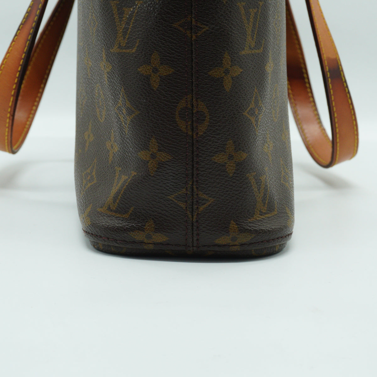 Louis Vuitton	Monogram Canvas Luco Tote Bag Large GHW
