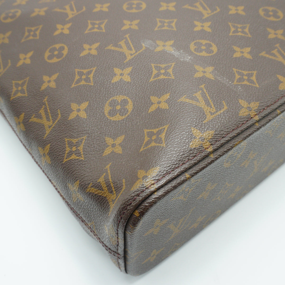 Louis Vuitton	Monogram Canvas Luco Tote Bag Large GHW