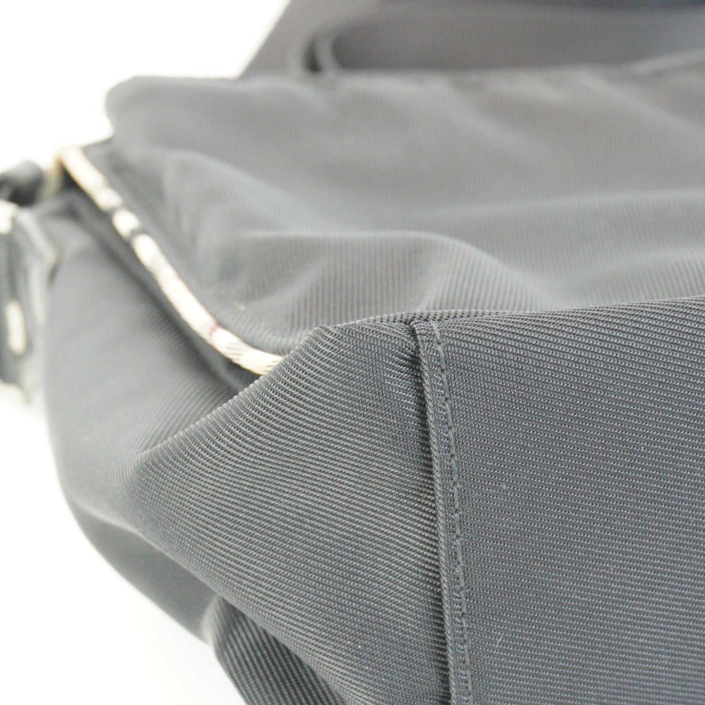 Burberry	Crossbody Front Zip Pocket Bag Small Black SHW