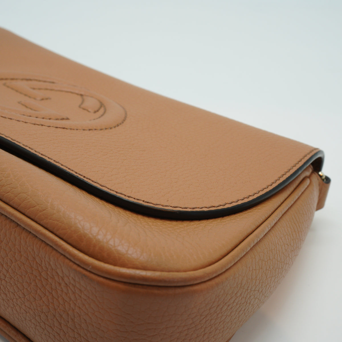 Gucci Soho Chain Flap shoulder bag Camel Small GHW
