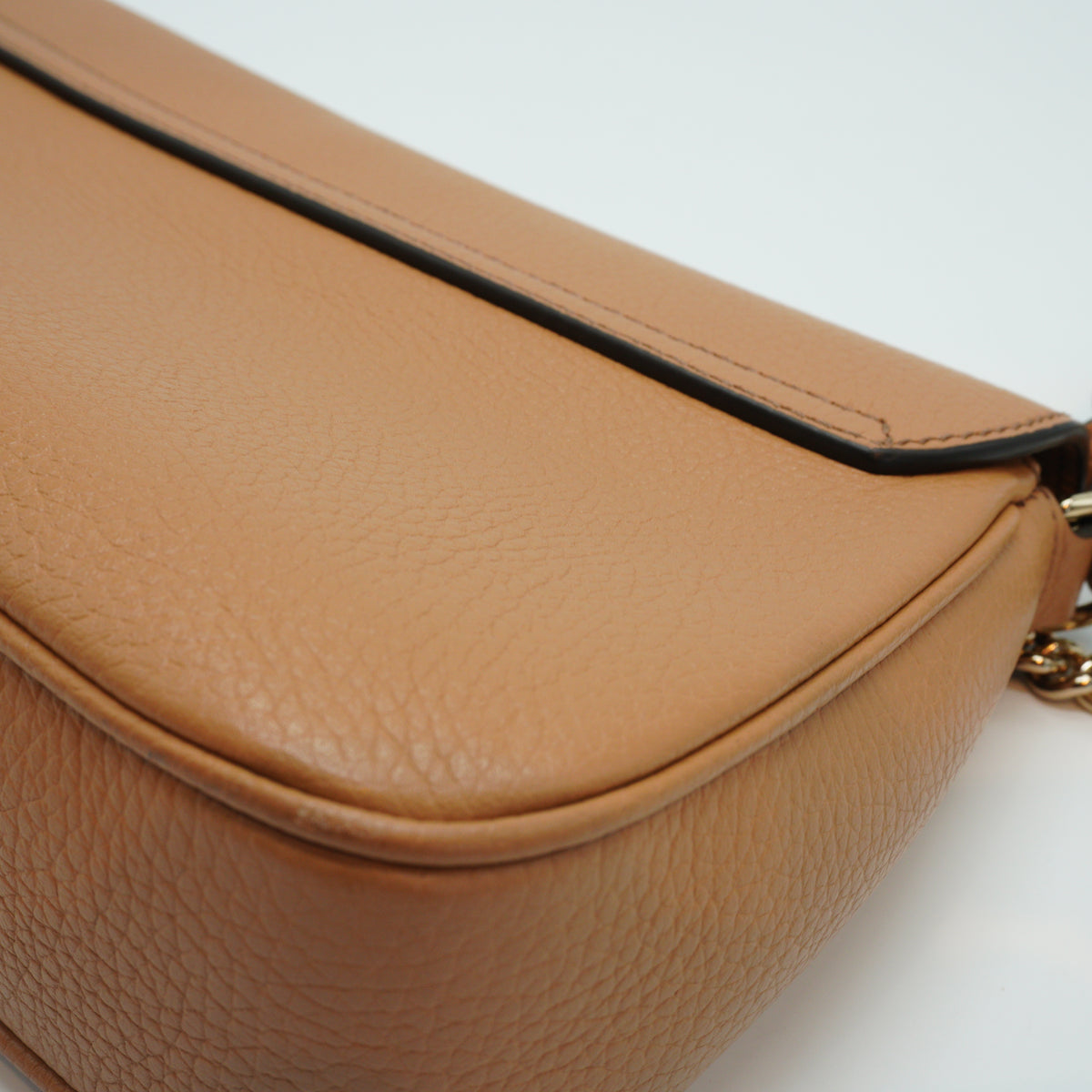 Gucci Soho Chain Flap shoulder bag Camel Small GHW