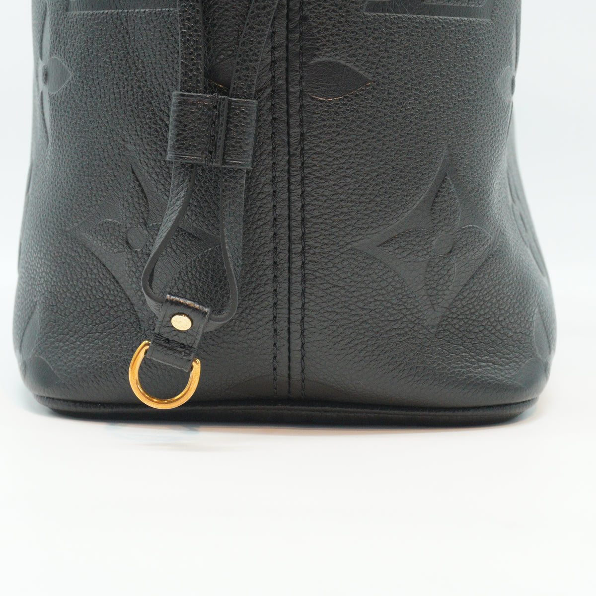 Louis Vuitton	Neverfull MM Monogram Empreinte Black Tote Bag GHW