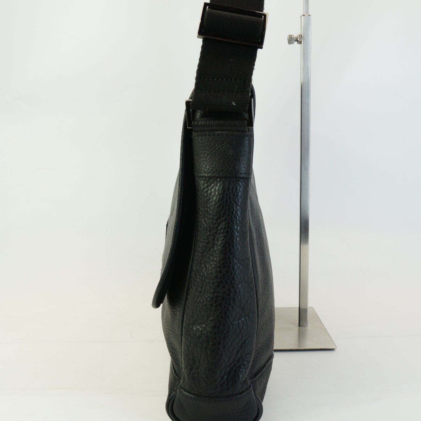 Burberry	Blue Label Messengr Bag Black Large SHW