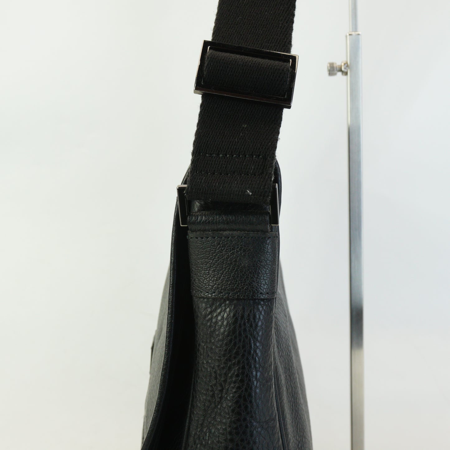 Burberry	Blue Label Messengr Bag Black Large SHW