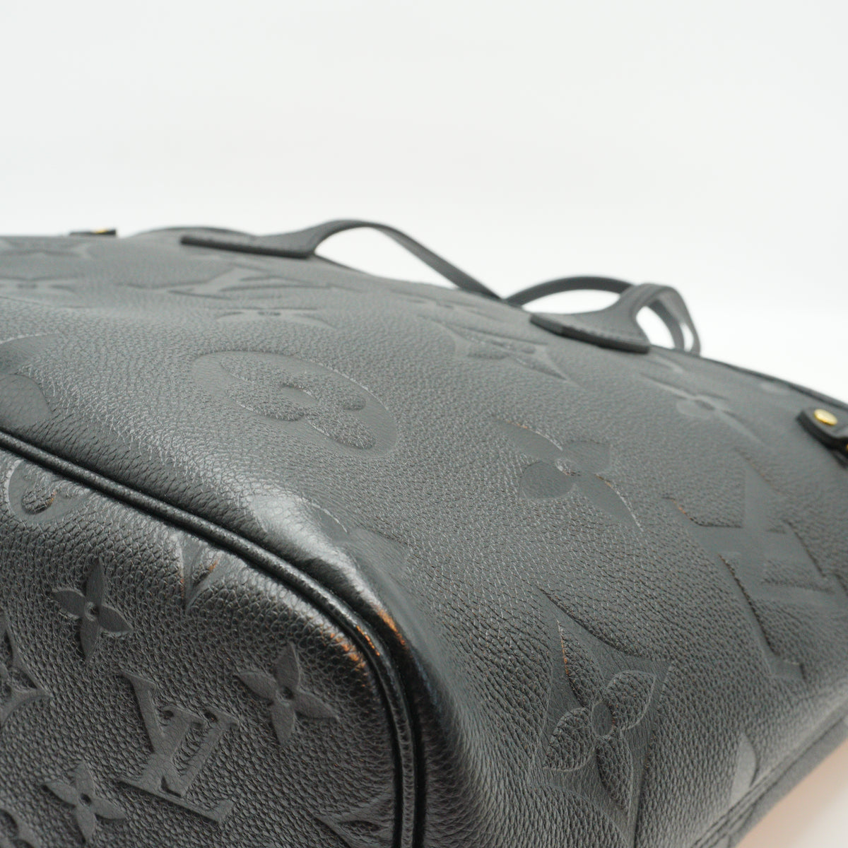 Louis Vuitton	Neverfull MM Monogram Empreinte Black Tote Bag GHW