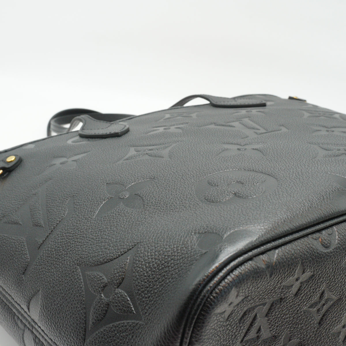 Louis Vuitton	Neverfull MM Monogram Empreinte Black Tote Bag GHW