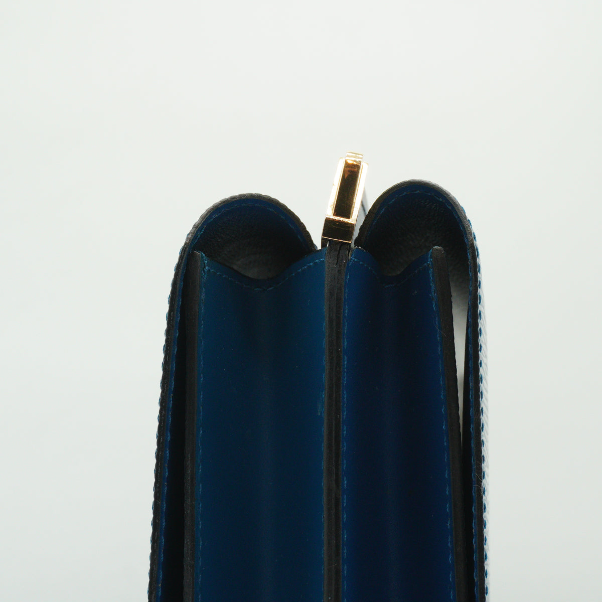 Louis Vuitton	Epi Leather Grenelle Shoulder Bag Small GHW