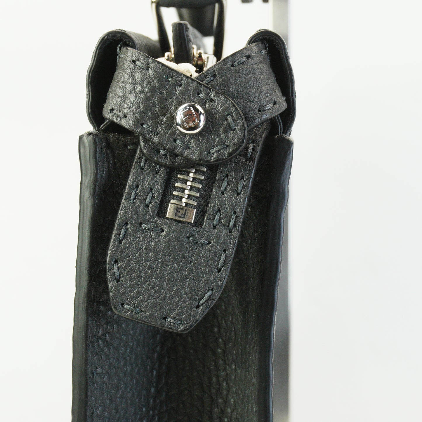 Fendi Peekabo gray Medium SHW