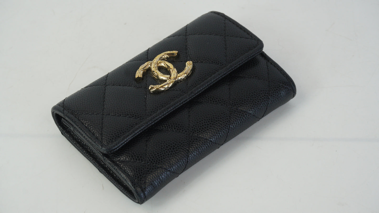 Chanel  caviar flap wallet black CHW