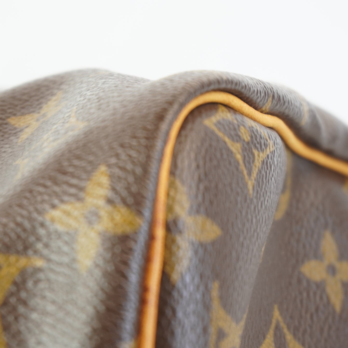 Louis Vuitton	Speedy 30