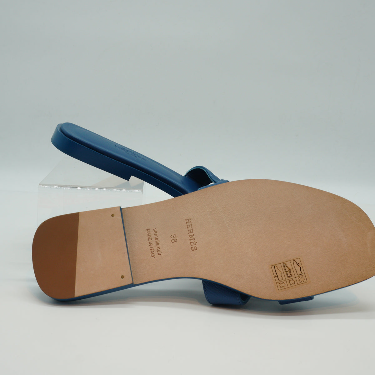 Hermes	Oran Sandals Size 38 Blue