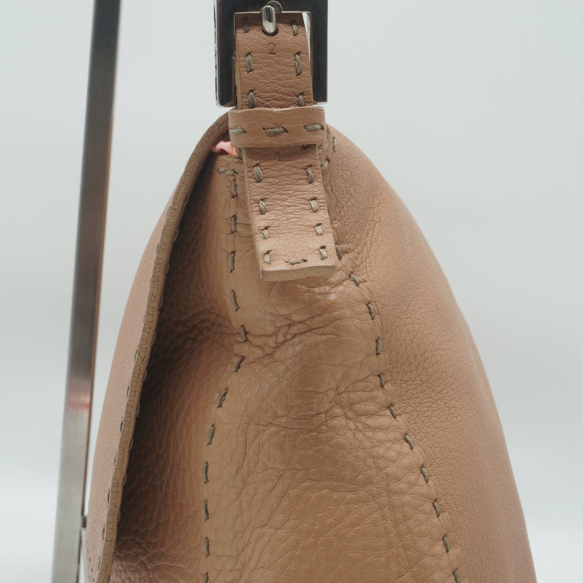 Fendi	Selleria Mamma Baguette Tan Medium SHW