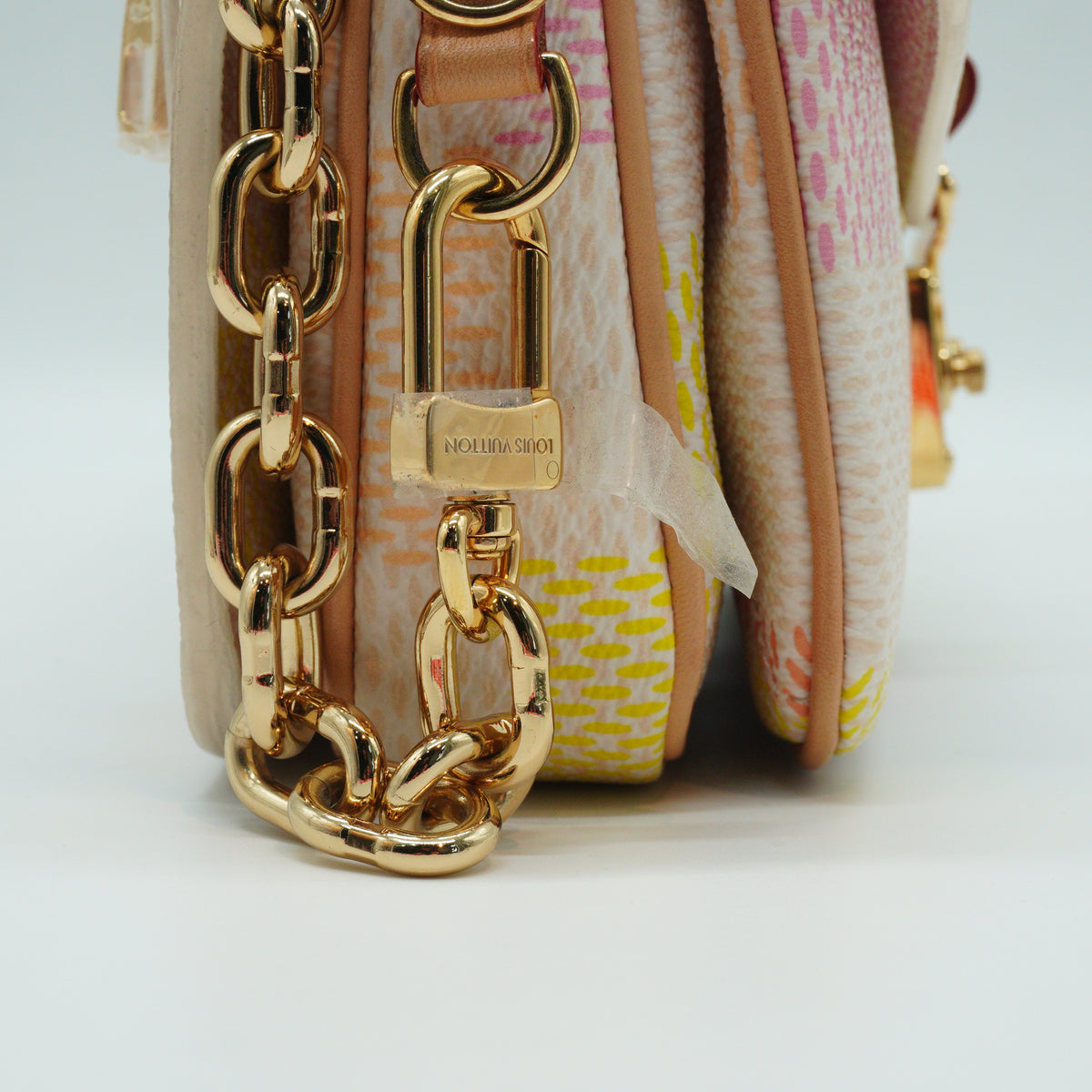 Louis Vuitton	Damierlicious Giant Pochette Metis East West bag Pastel Color Small GHW