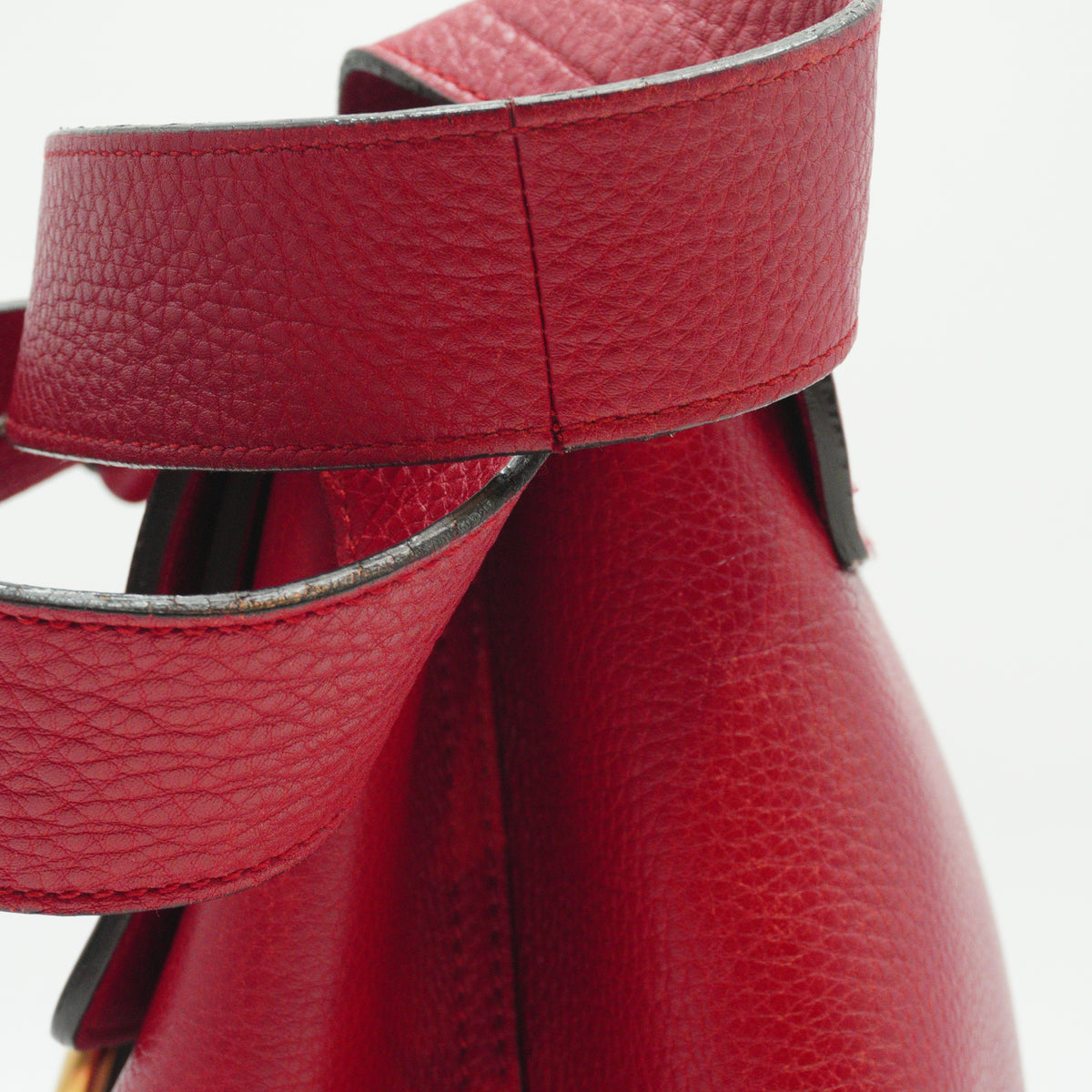 Gucci GG Marmont Red shoulder bag Medium GHW