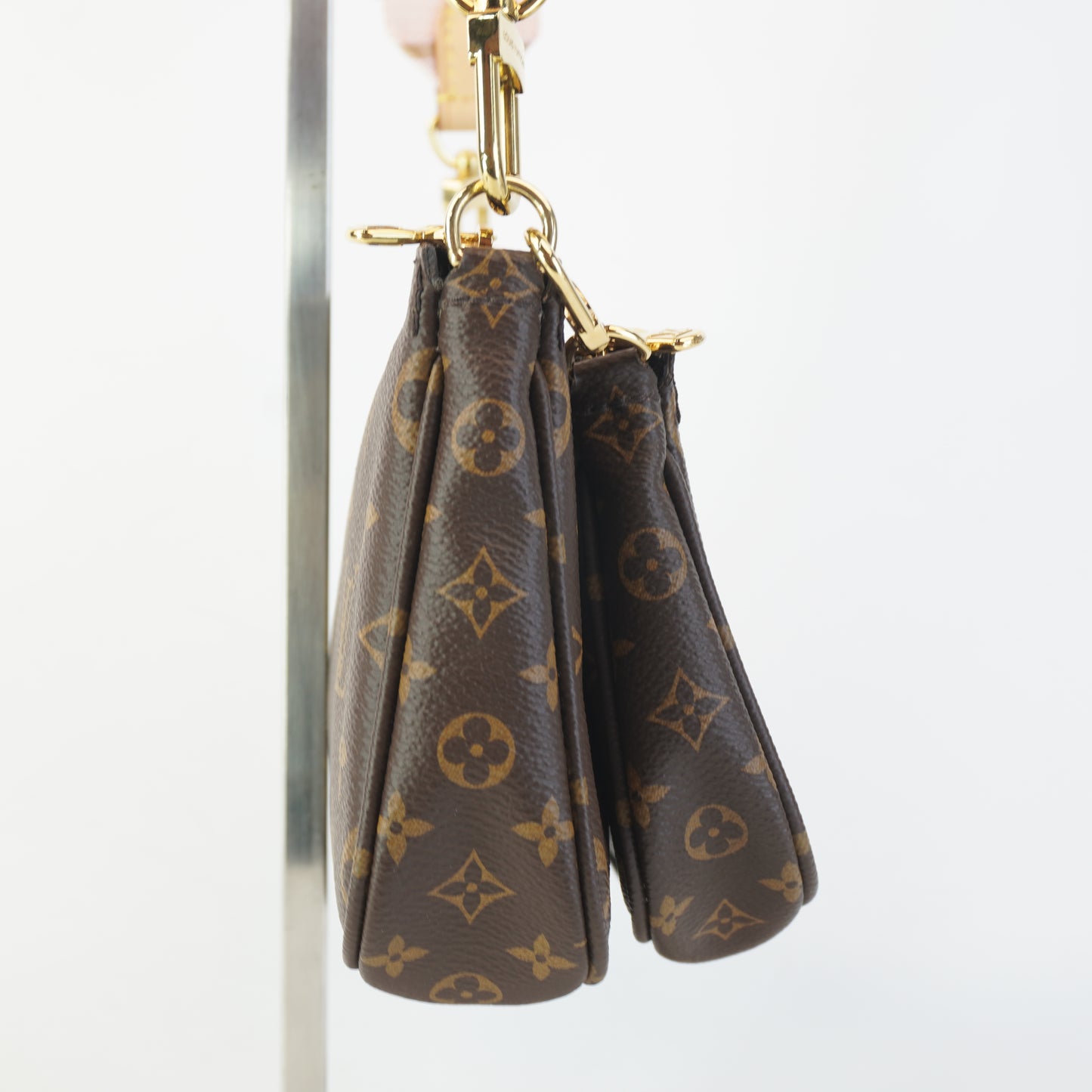 Louis Vuitton	Multi Pochette Accessories