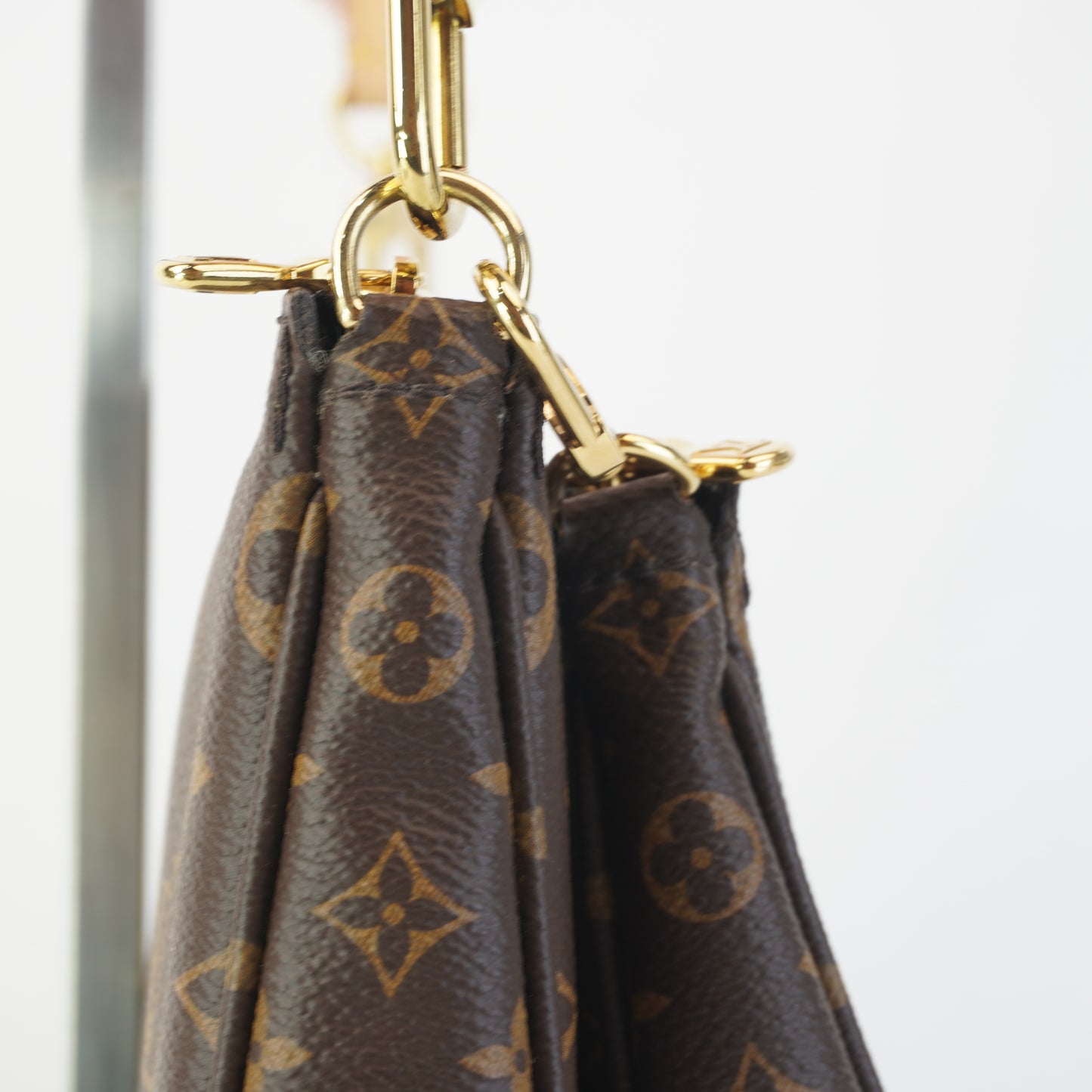 Louis Vuitton	Multi Pochette Accessories