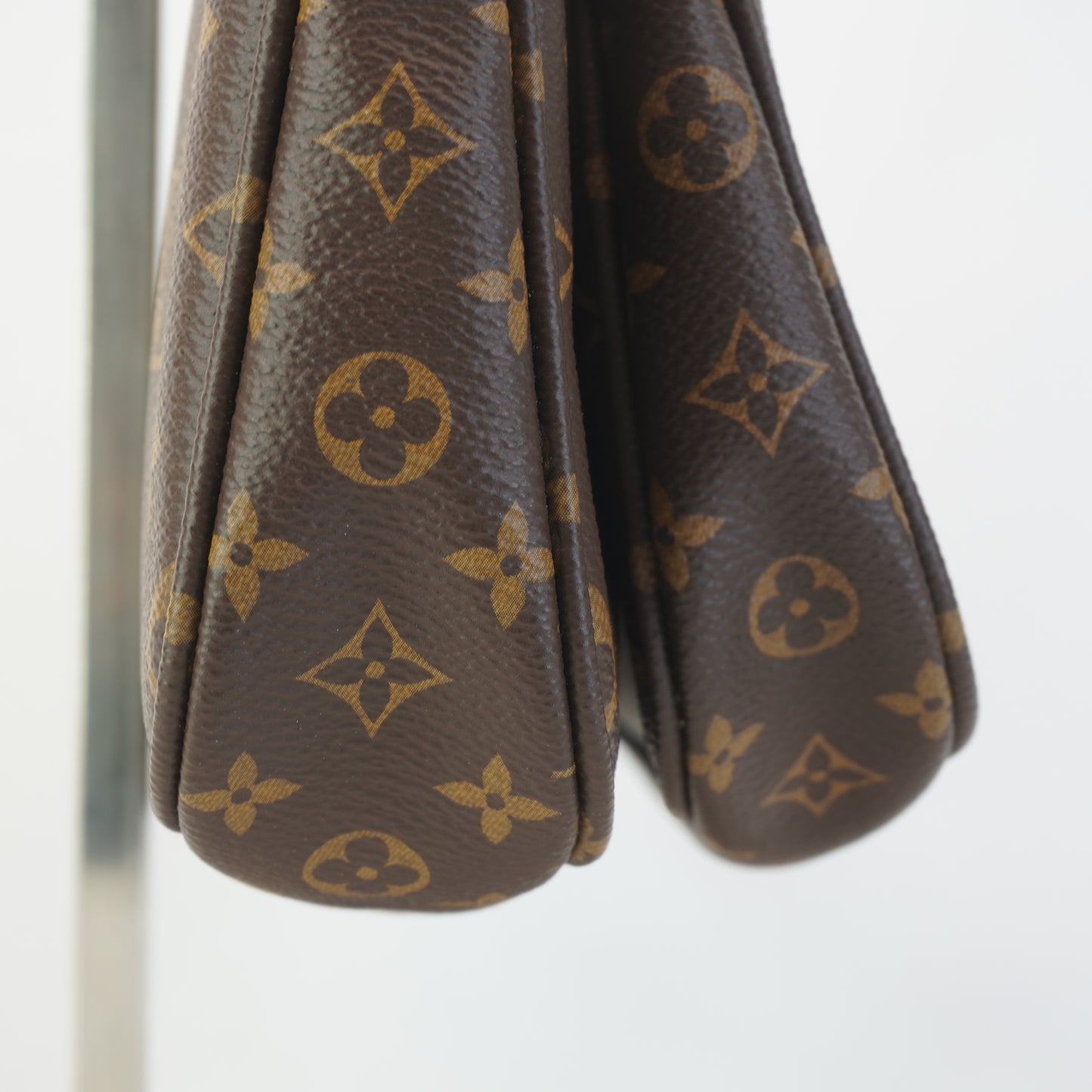 Louis Vuitton	Multi Pochette Accessories