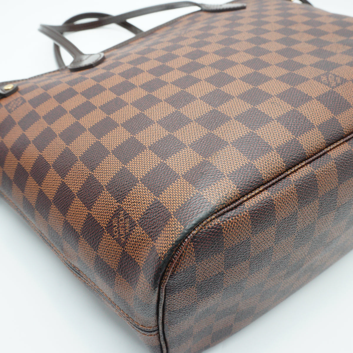 Louis Vuitton	Neverfull MM Tote Bag GHW