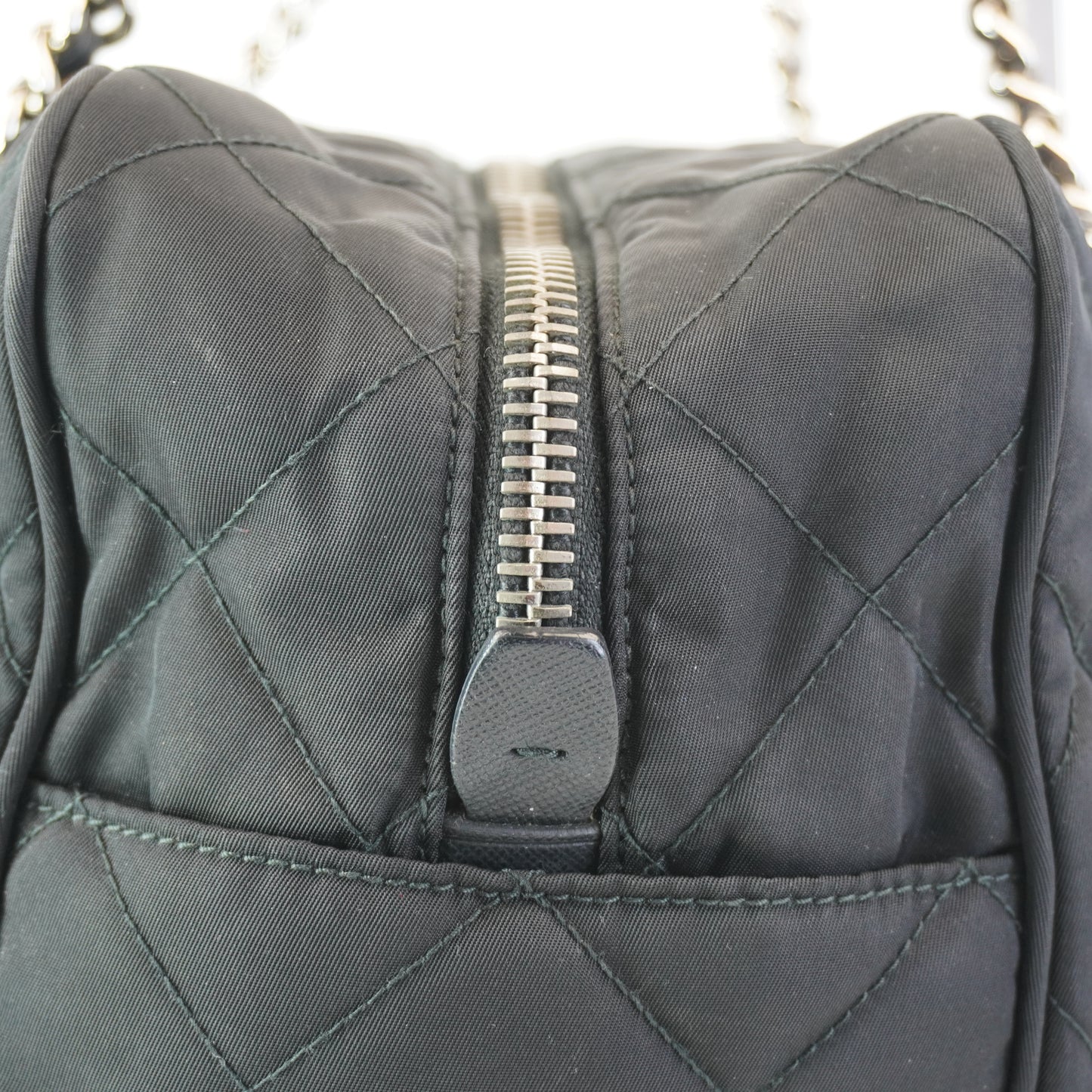 Prada QUIRLTED TESSUTO NYLON CHAIN TOTE