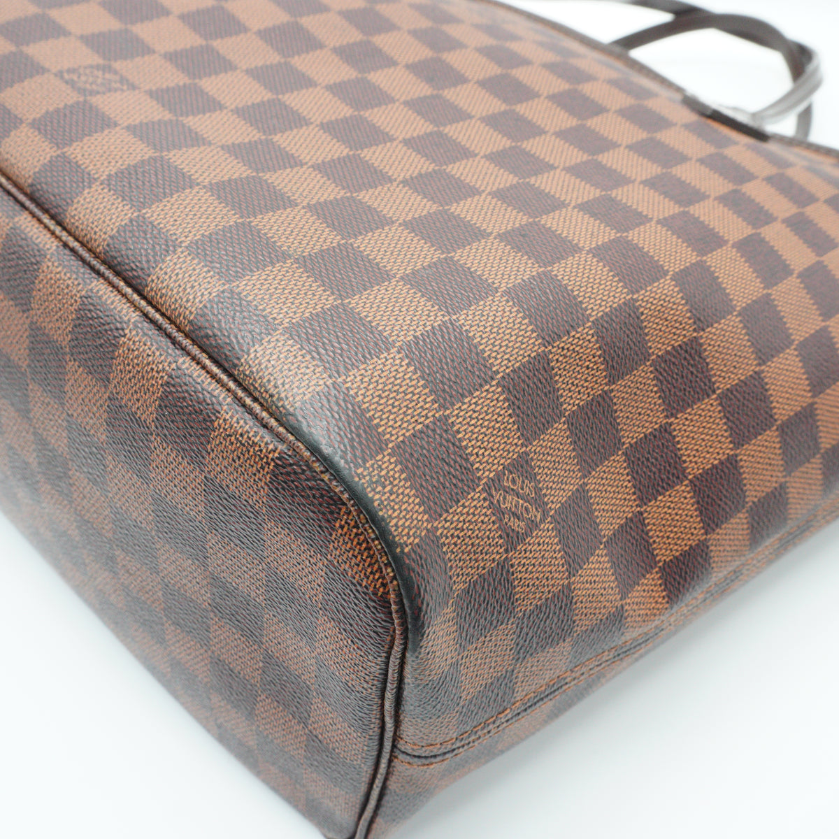 Louis Vuitton	Neverfull MM Tote Bag GHW