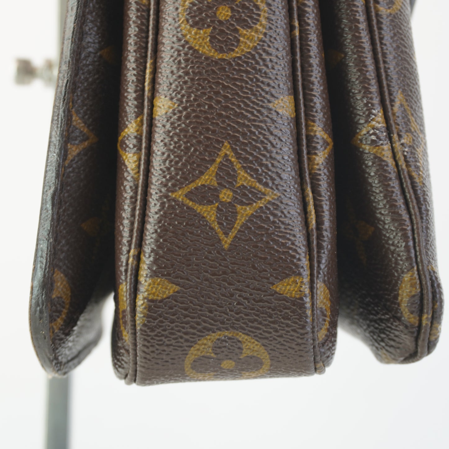 Louis Vuitton	Metis Mono