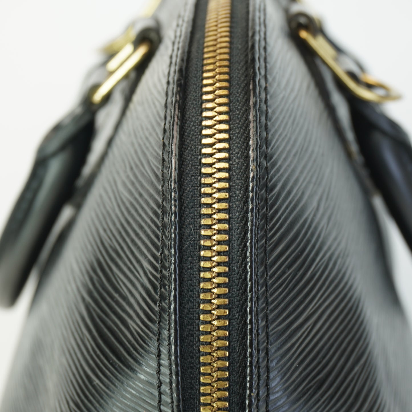 Louis Vuitton Alma PM Epi Black