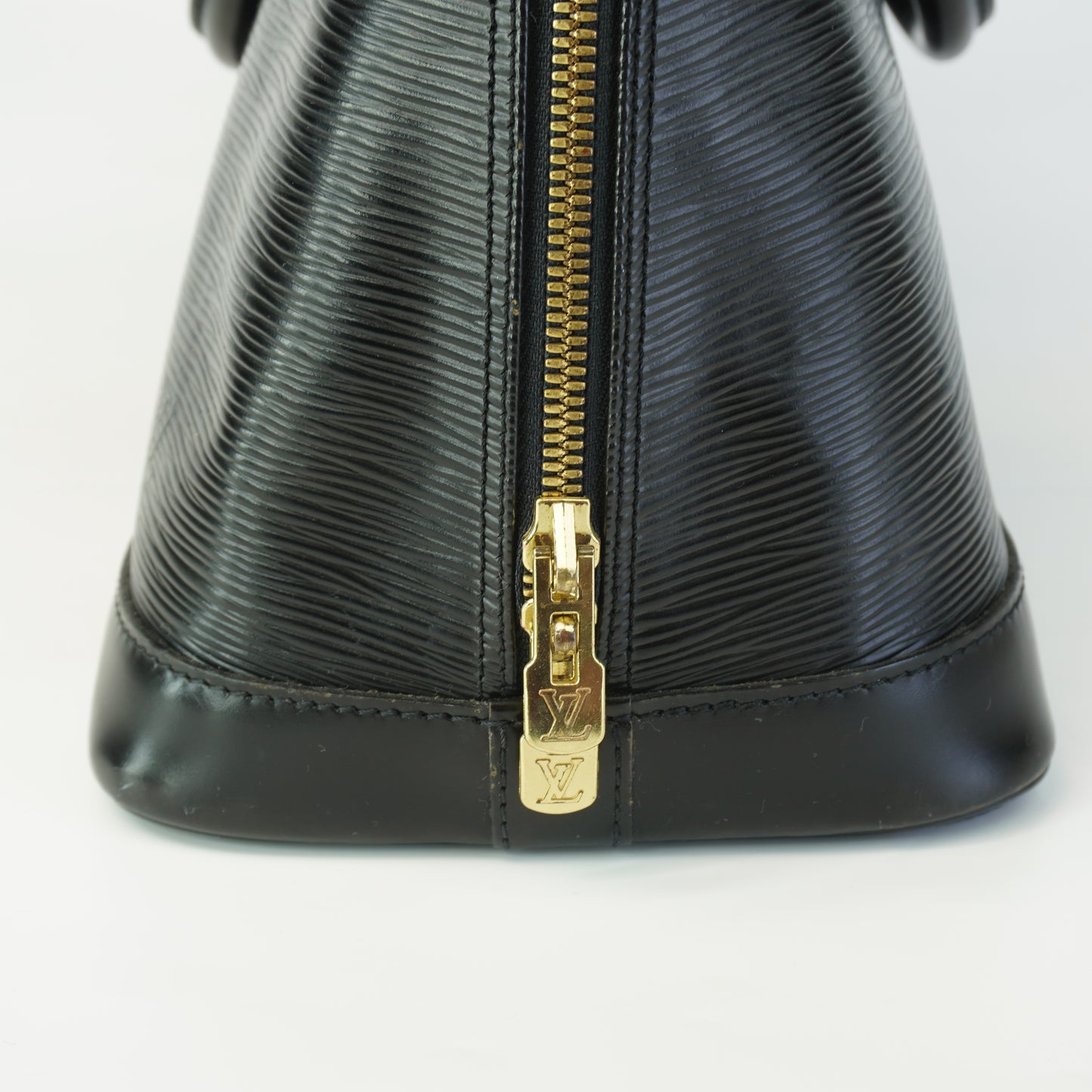Louis Vuitton Alma PM Epi Black