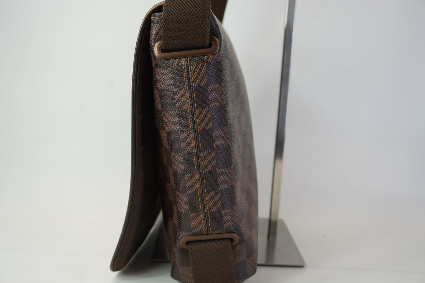 Louis Vuitton	Damier Brooklyn PM Messenger Bag