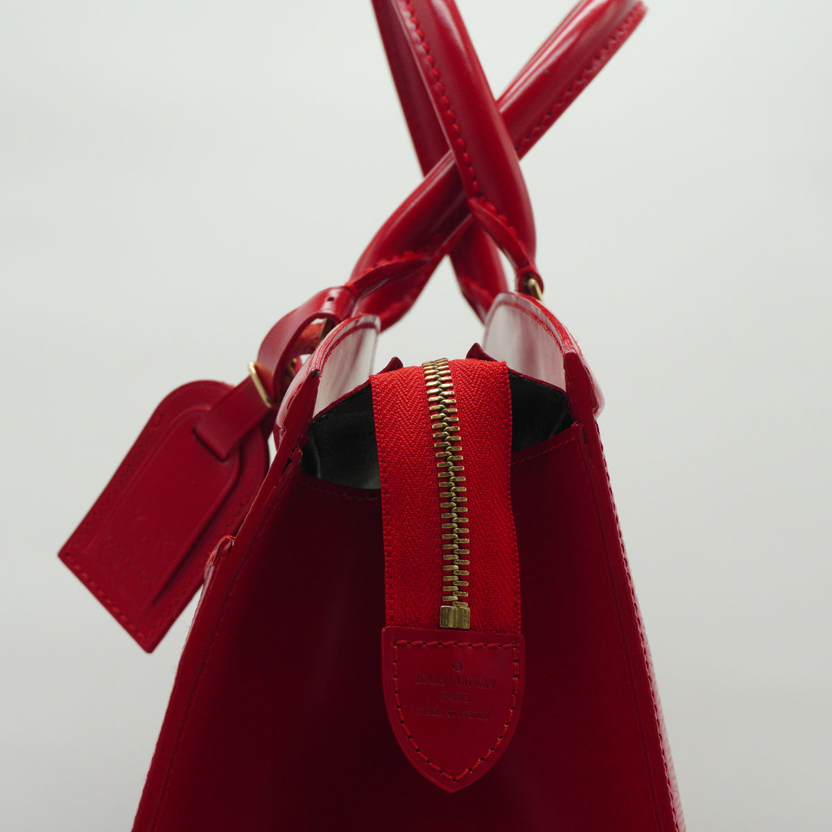 Louis Vuitton	Epi Riviera Bag Red GHW Medium