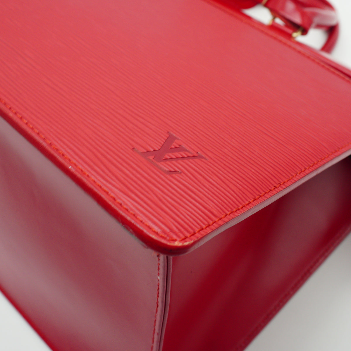 Louis Vuitton	Epi Riviera Bag Red GHW Medium