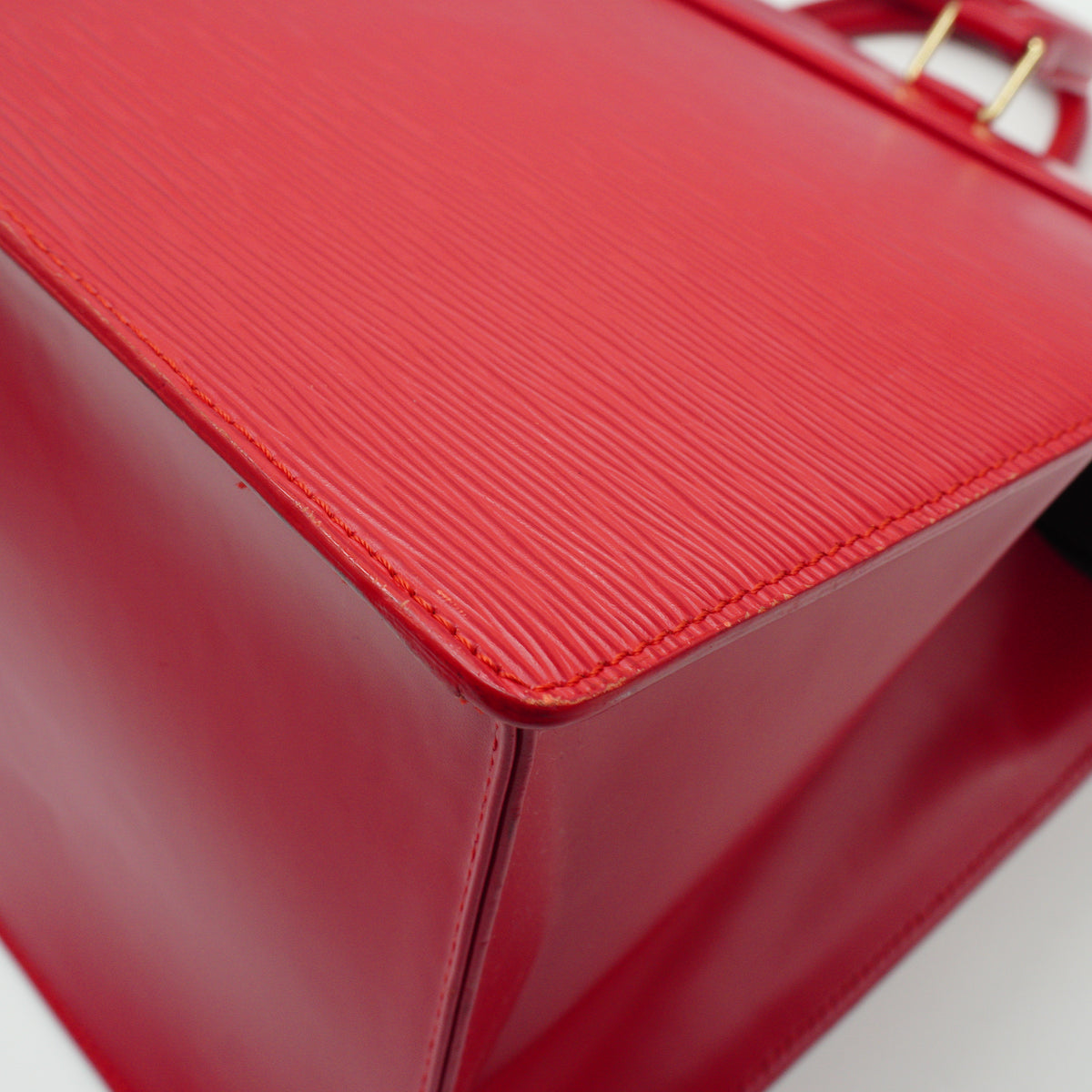 Louis Vuitton	Epi Riviera Bag Red GHW Medium