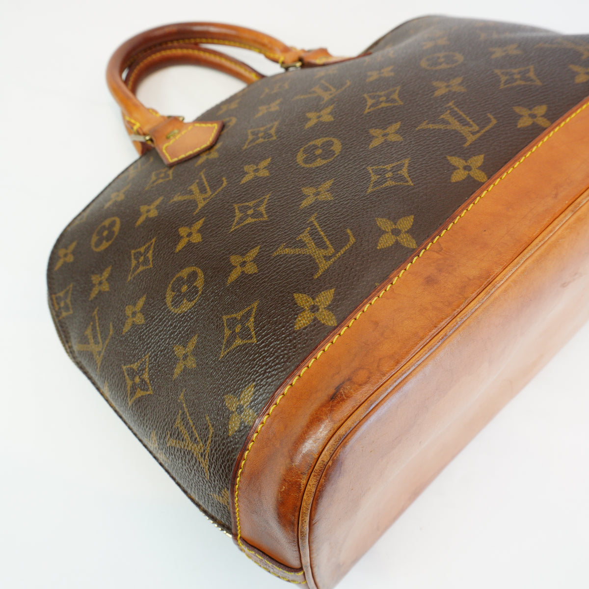 Louis Vuitton Alma Mono Medium GHW