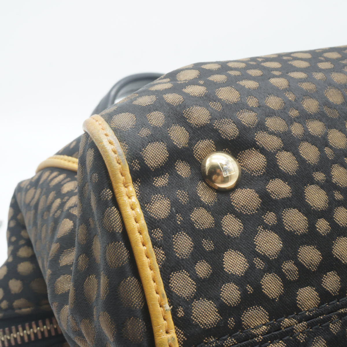 Fendi	Chameleon handbag brown pebble-patterned Medium GHW