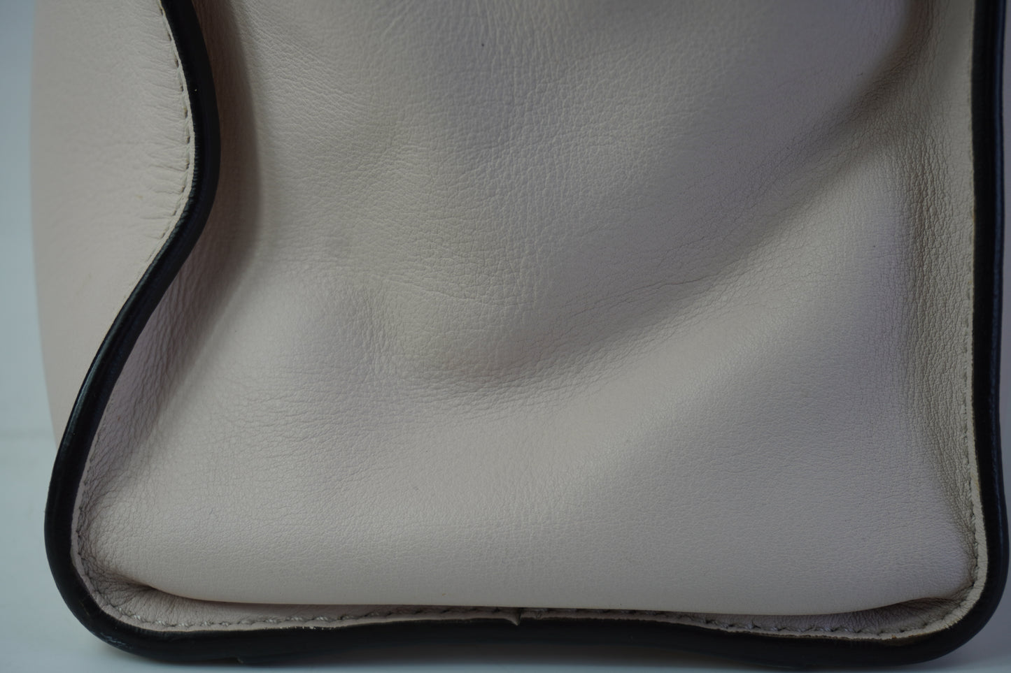 Fendi Peekaboo Top Handle GHW Medium