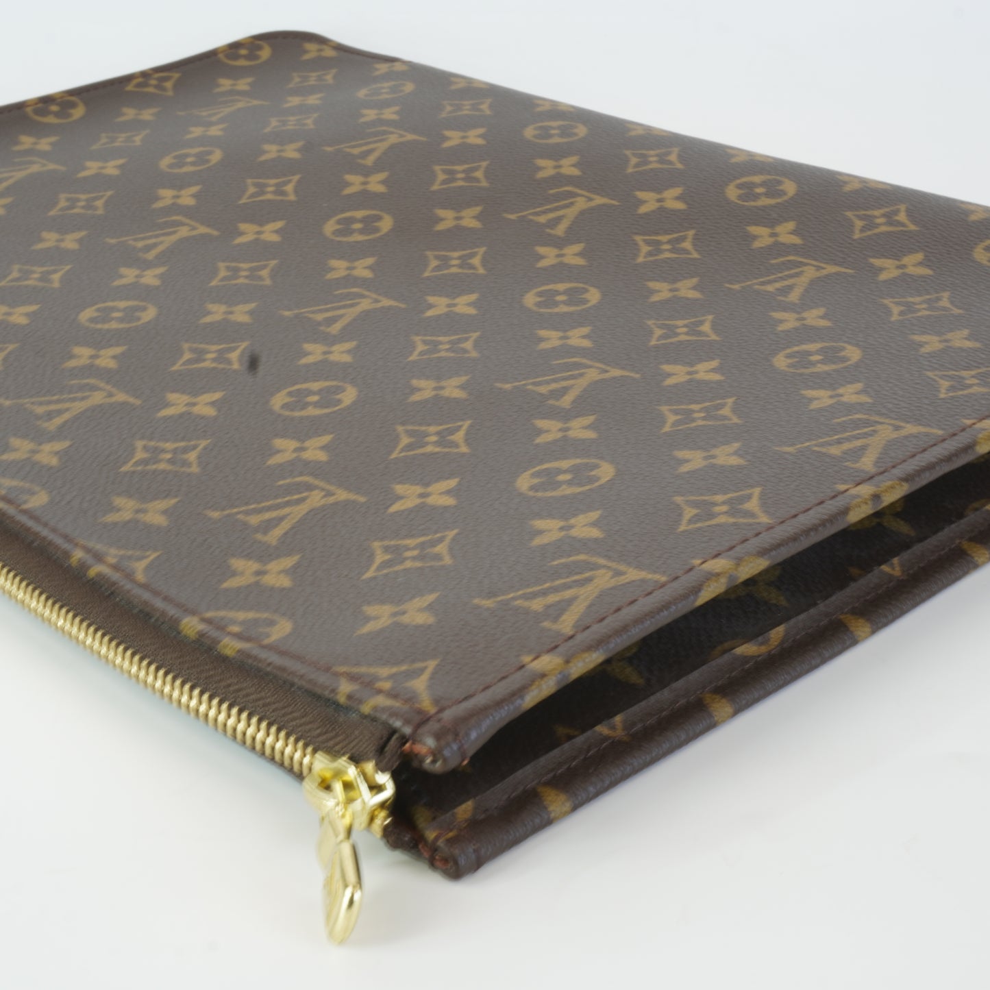 Louis vuitton	Poche Documents