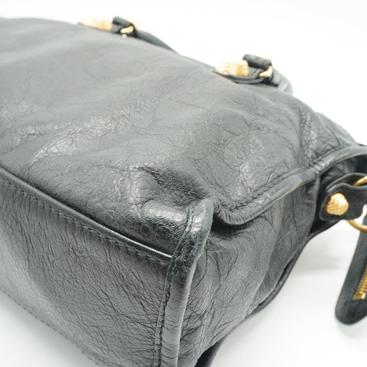 Balenciaga	City Bag Medium Distressed Lambskin Black GHW